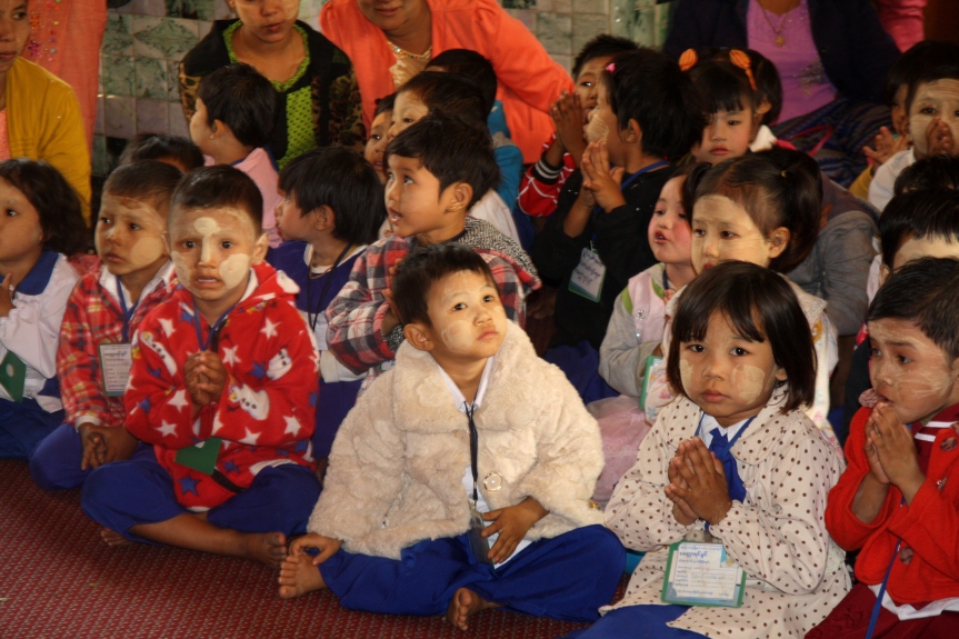 dzieci w Birmie